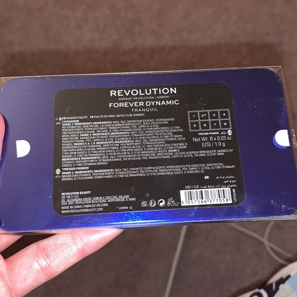 NWT Makeup Revolution Forever Dynamic Eyeshadow Pallete - Tranquil - Picture 3 of 5